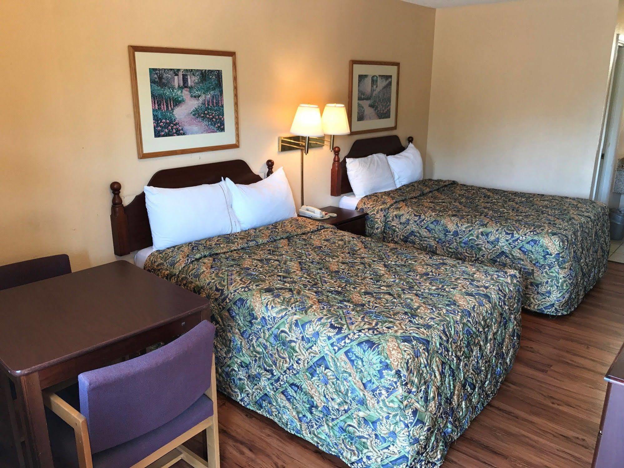 Madisonville Motor Inns Of America מראה חיצוני תמונה