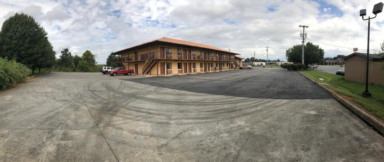 Madisonville Motor Inns Of America מראה חיצוני תמונה