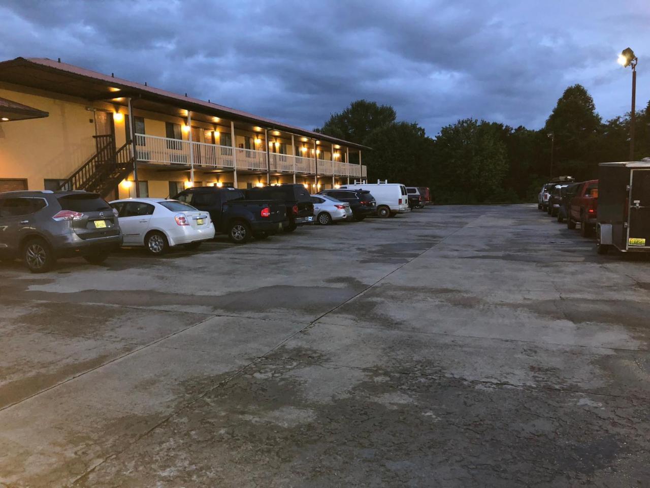 Madisonville Motor Inns Of America מראה חיצוני תמונה